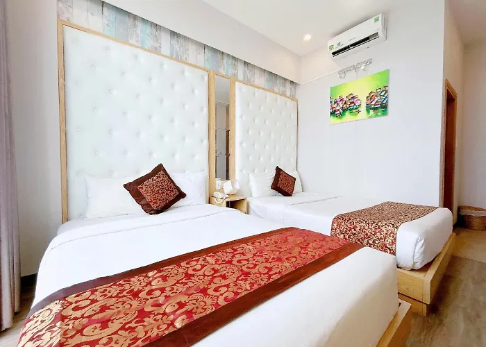Hotel Emerald Ocean 2*