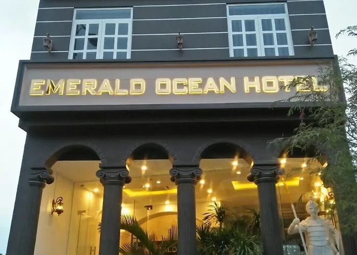 Khách sạn Emerald Ocean Phan Thiết